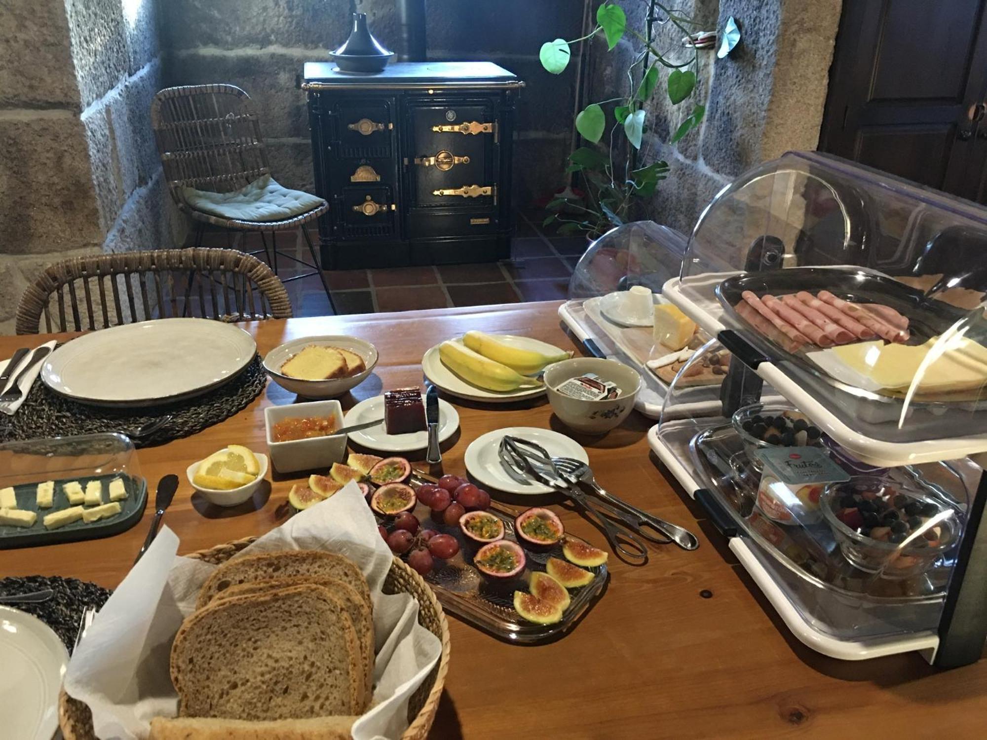 Quinta De Mocamedes - Turismo De Habitacao Hotel Vouzela Ngoại thất bức ảnh
