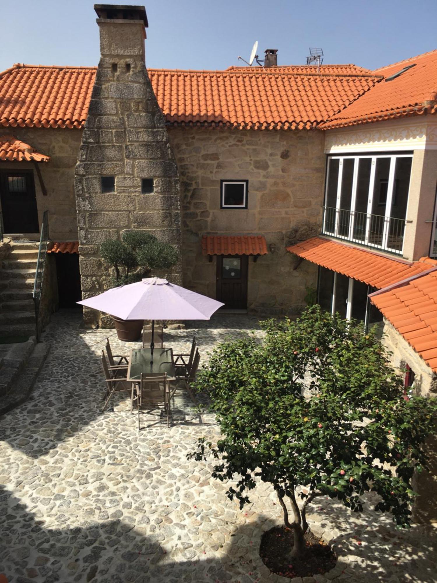 Quinta De Mocamedes - Turismo De Habitacao Hotel Vouzela Ngoại thất bức ảnh